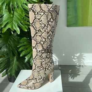 Steve Madden Rouge tan “Snakeskin” knee high boots size 8